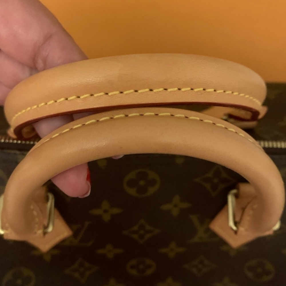 Euc Authentic Louis Vuitton Speedy Bandolier 30 I… - image 2